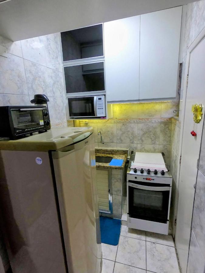 Sala living em prédio Familiar na Av da Praia Santos  Esterno foto