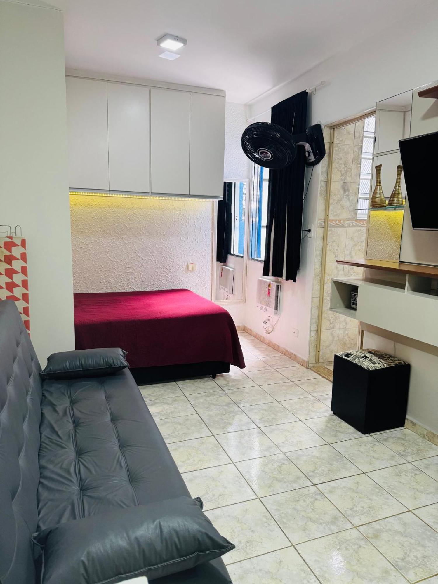 Sala living em prédio Familiar na Av da Praia Santos  Esterno foto